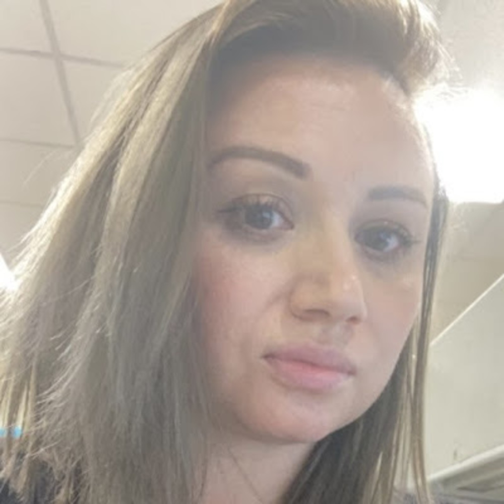 Meet your Posher, Nathaly